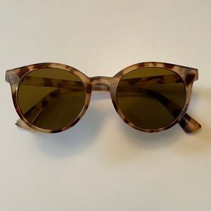 Urban Outfitters tortoise sunglasses